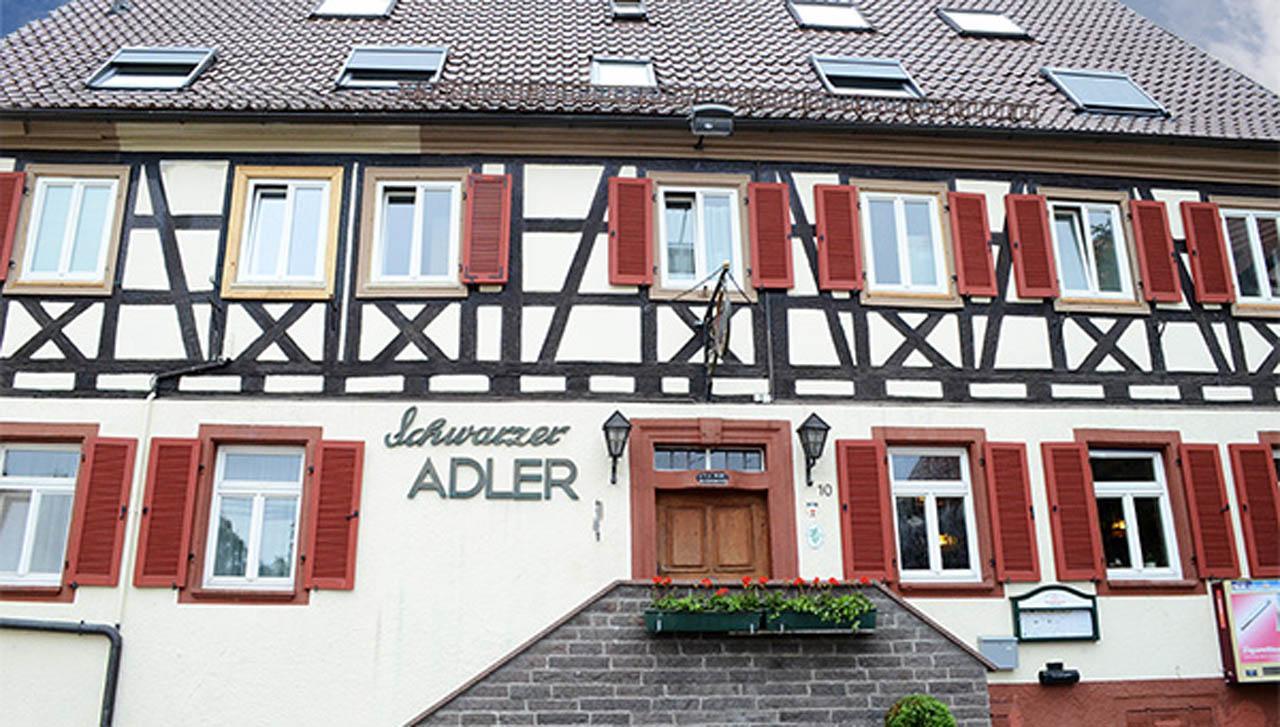 Landhotel Schwarzer Adler Tiefenbronn Екстер'єр фото